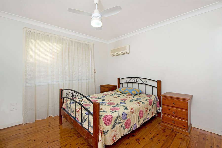 3 Treelands Avenue INGLEBURN 4