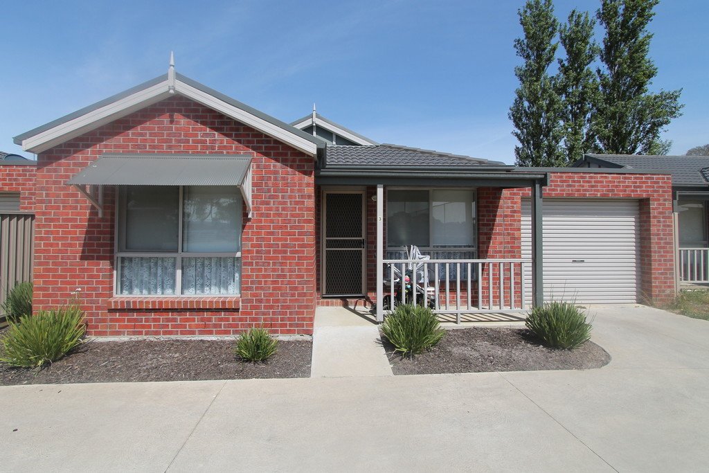 3 Tristan Drive SEBASTOPOL 1