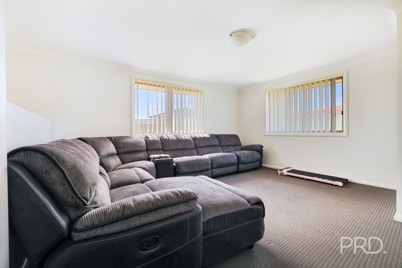 3 Tulipwood Crescent OXLEY VALE 4