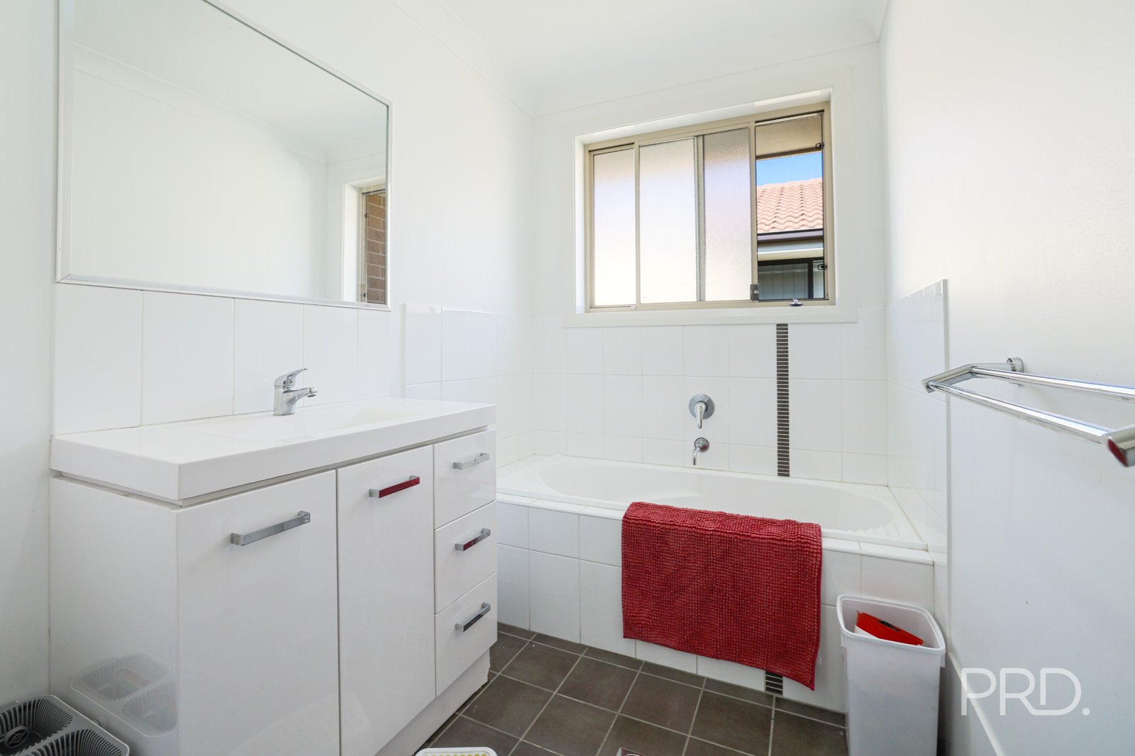 3 Tulipwood Crescent OXLEY VALE 8