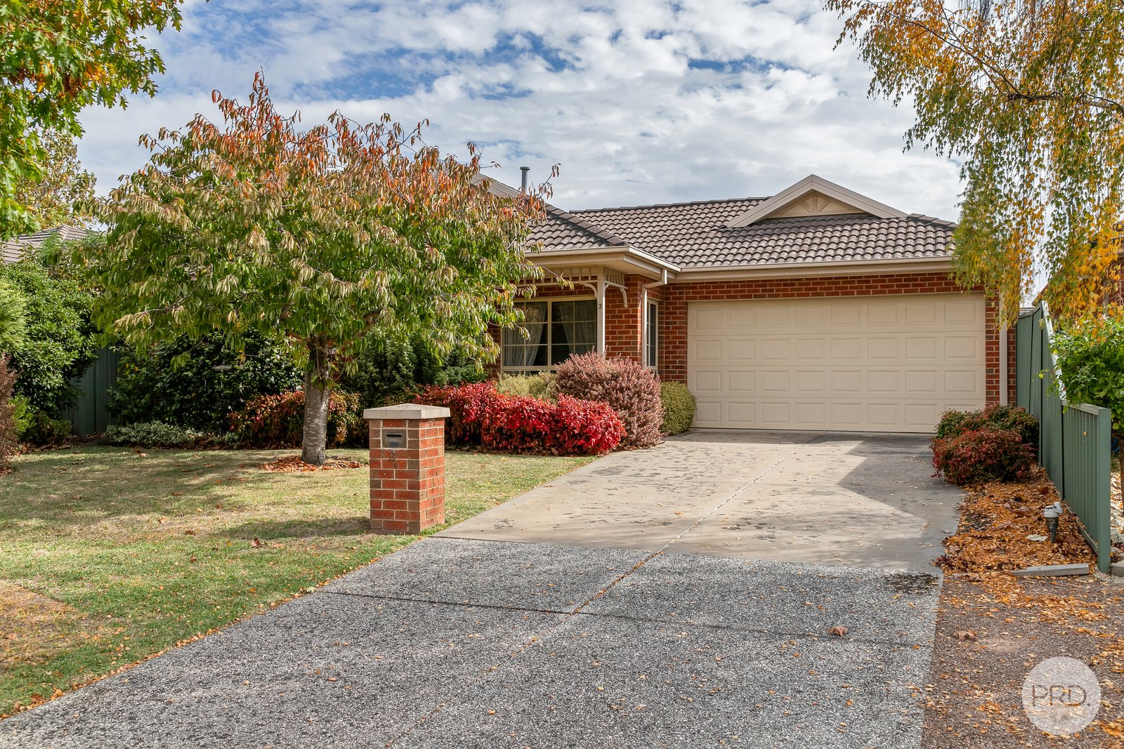 3 Twyford Avenue LAKE GARDENS 1