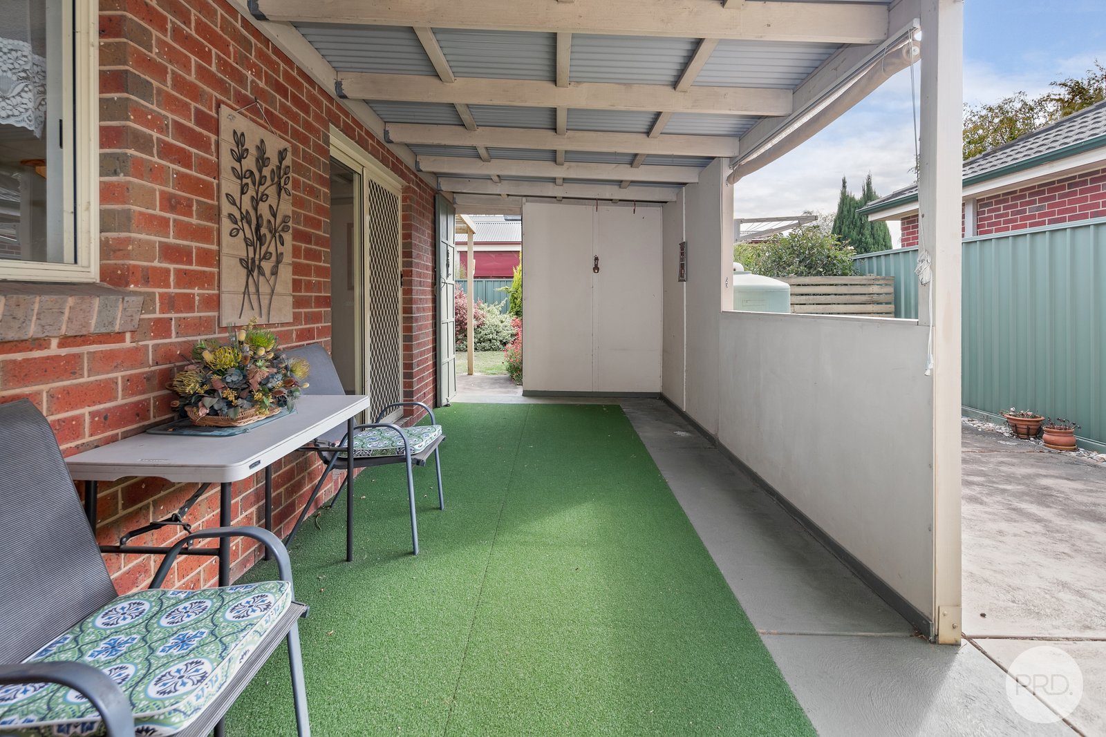 3 Twyford Avenue LAKE GARDENS 10
