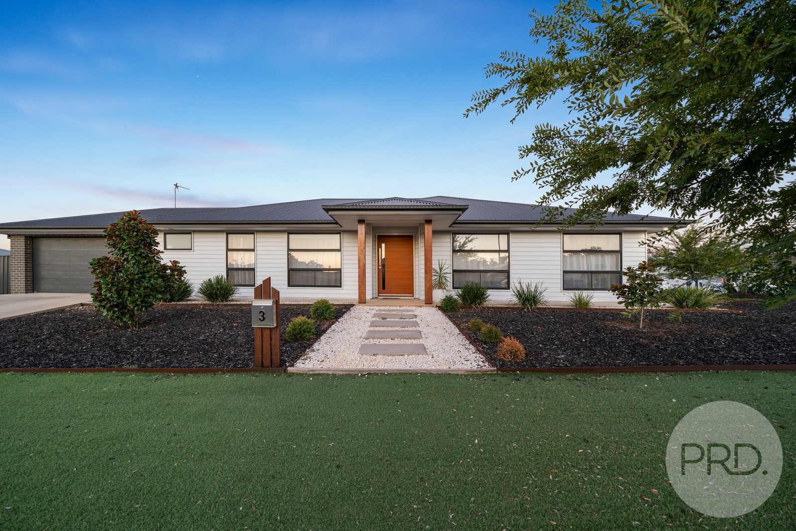 3 Tycho Place LLOYD 1