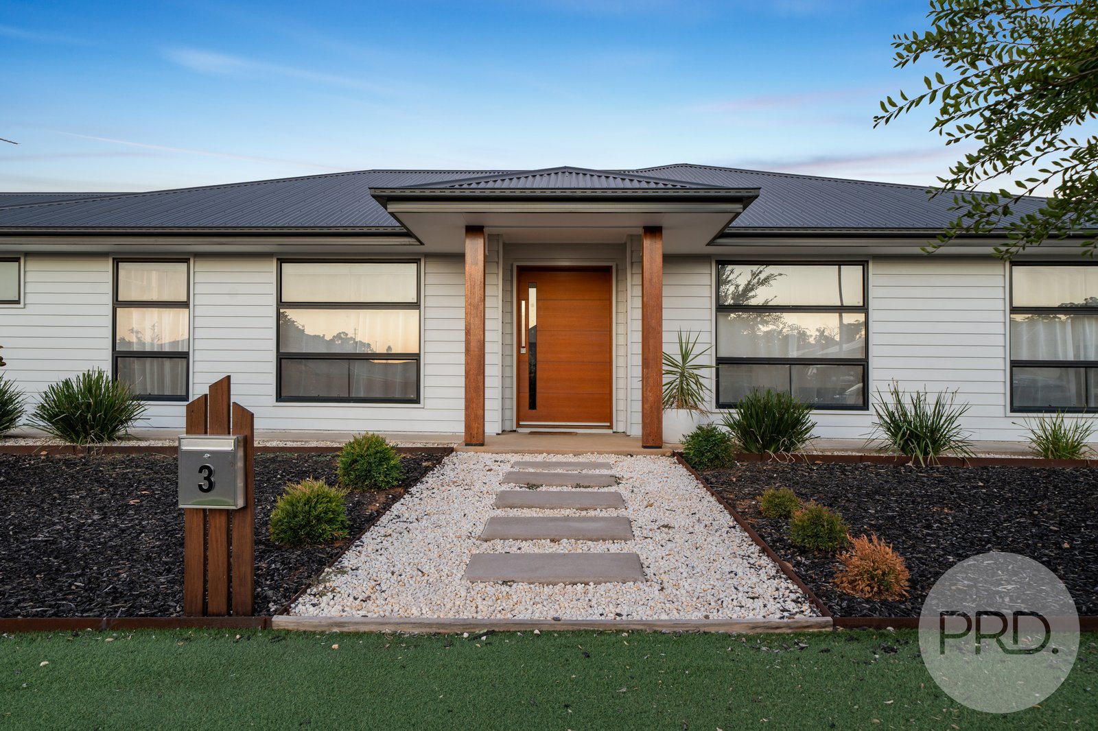 3 Tycho Place LLOYD 2