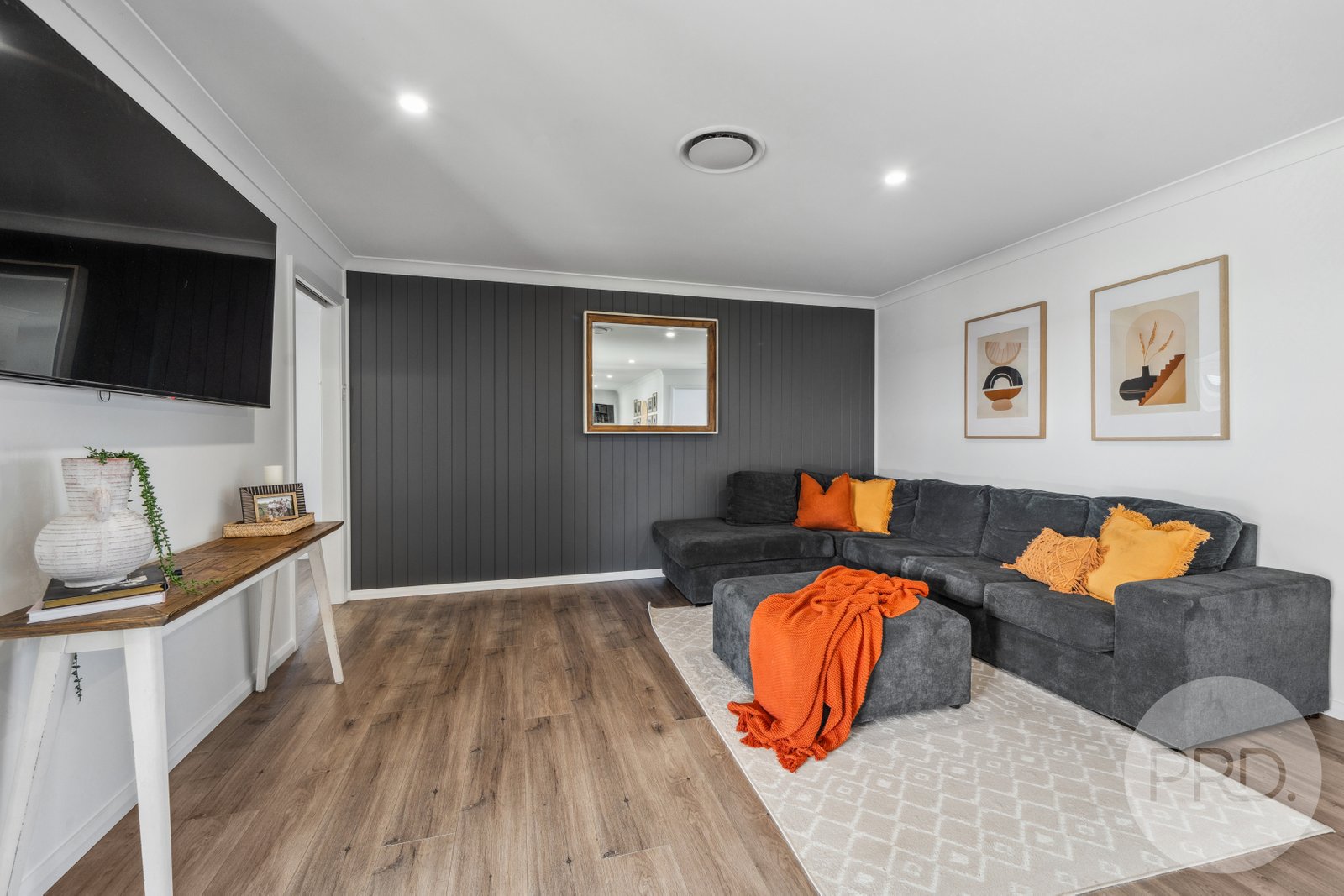 3 Tycho Place LLOYD 11