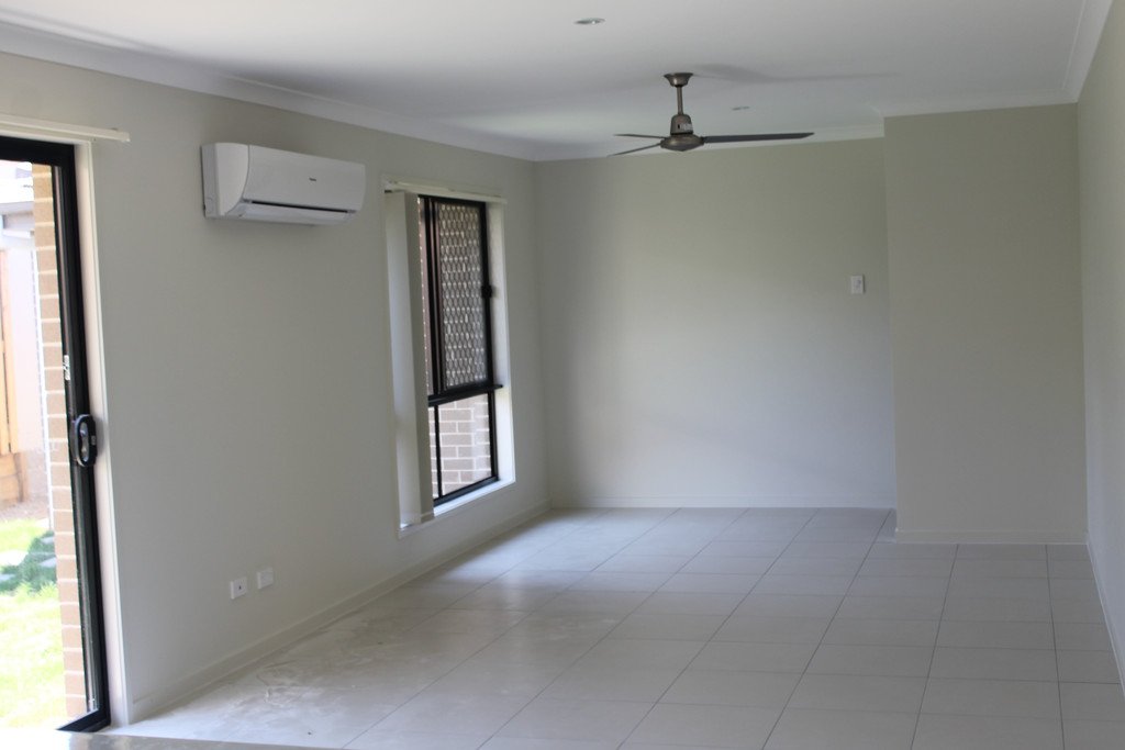 3 Wabby Street BOYNE ISLAND 3