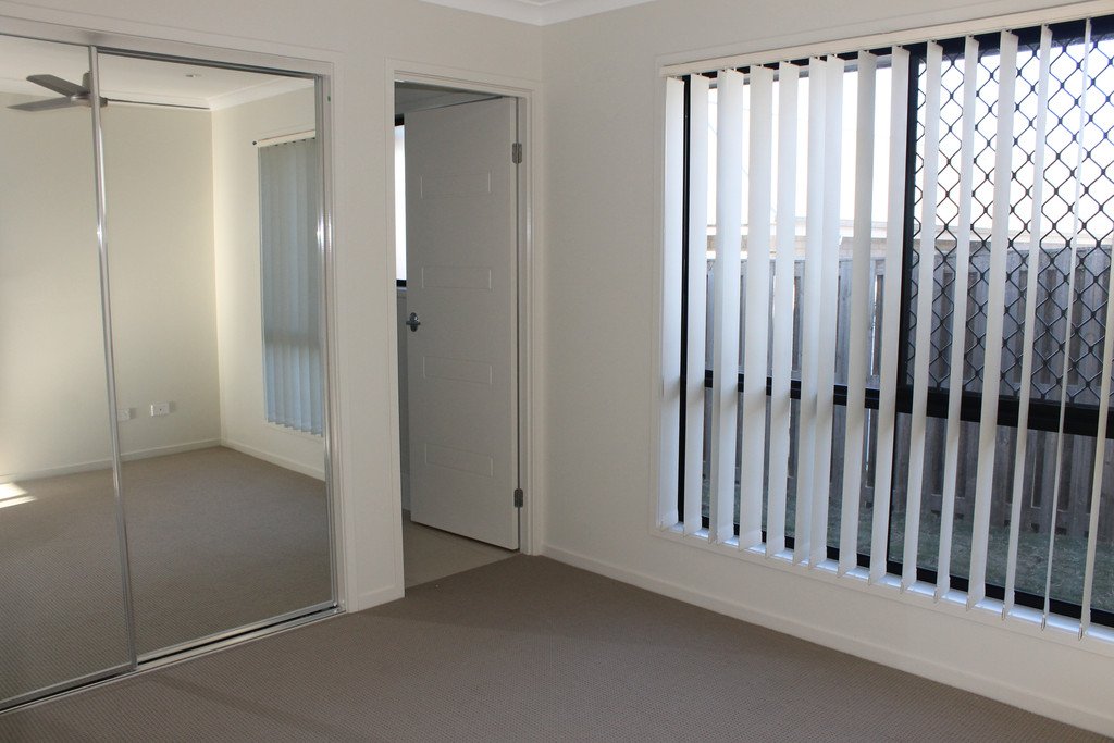 3 Wabby Street BOYNE ISLAND 6