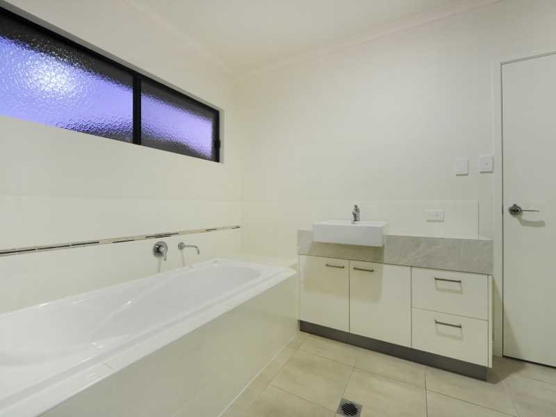 3 Waite Creek Court CANNONVALE 13