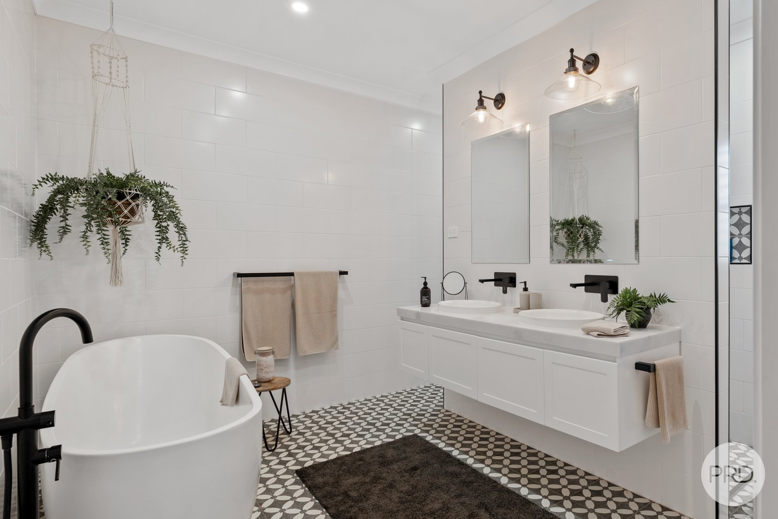 3 Walmsley Crescent SILVERDALE 16