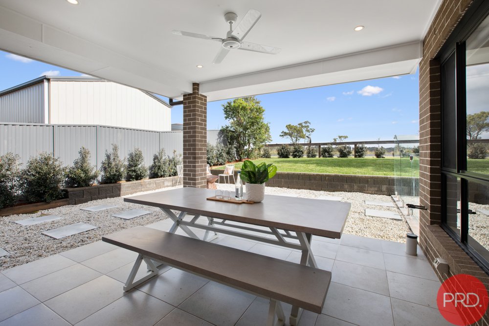 3 Warden Close BOLWARRA HEIGHTS 24