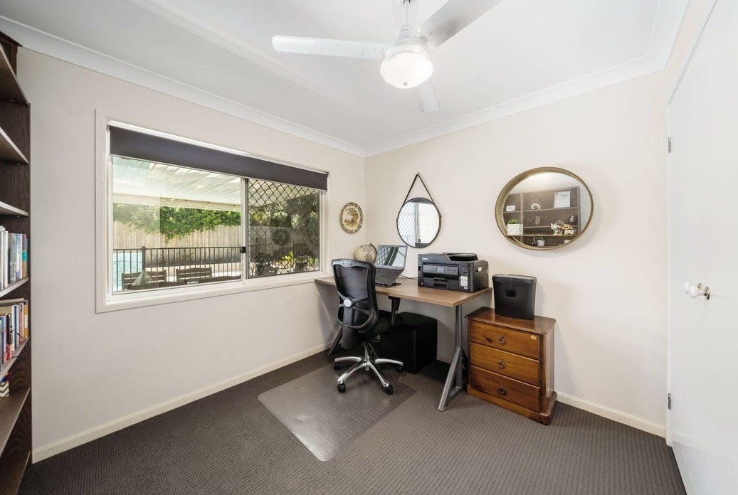 3 Warnick Court VICTORIA POINT 10