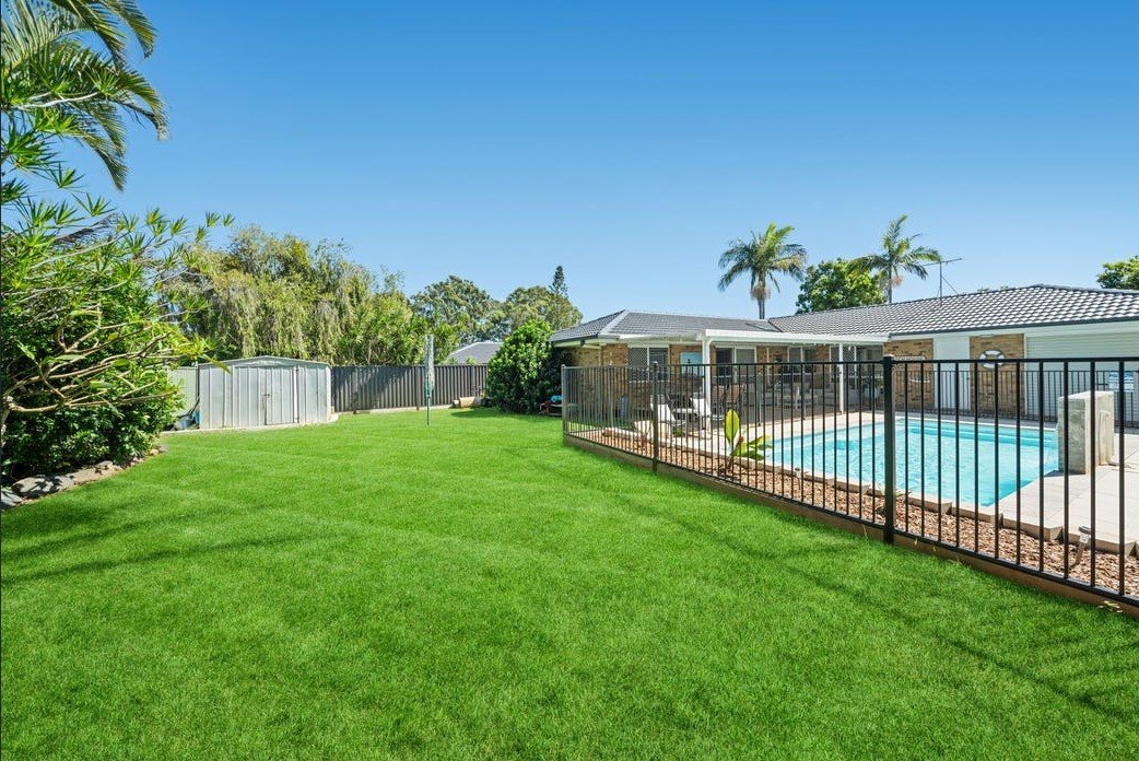 3 Warnick Court VICTORIA POINT 17