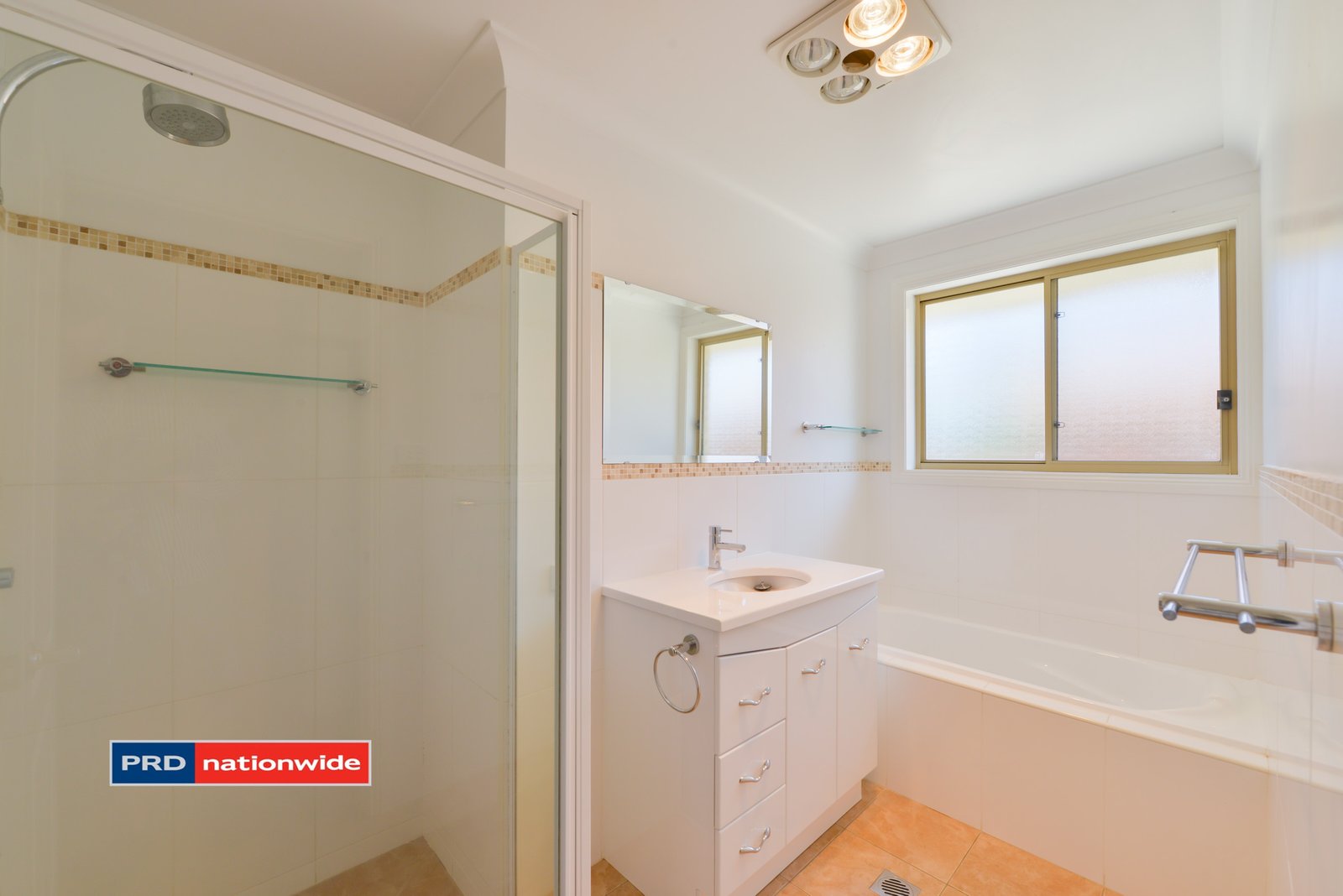 3 Warrah Drive TAMWORTH 7