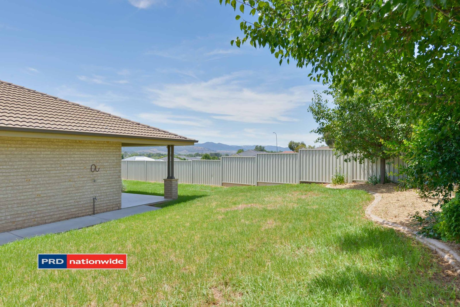 3 Warrah Drive TAMWORTH 9