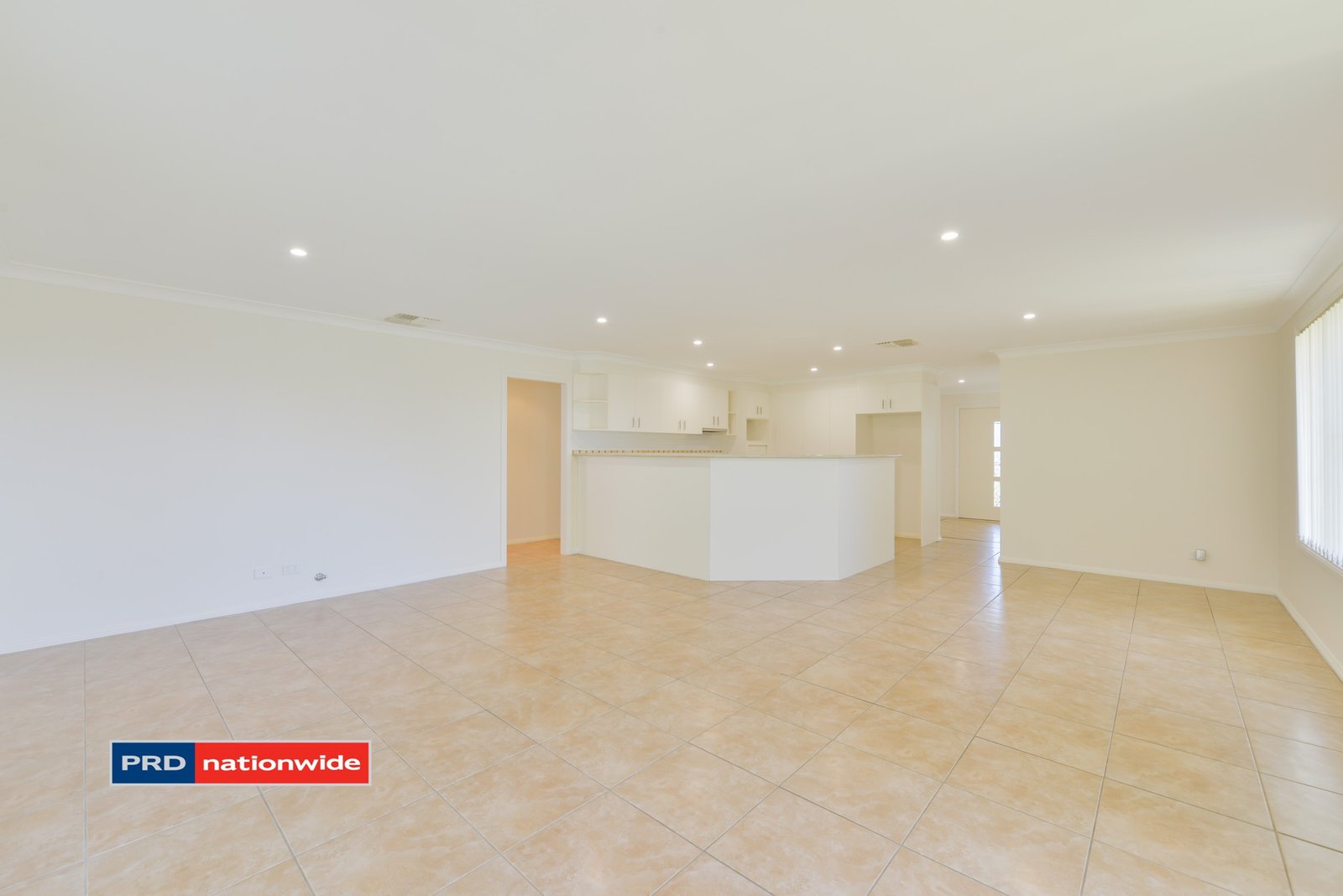 3 Warrah Drive TAMWORTH 16