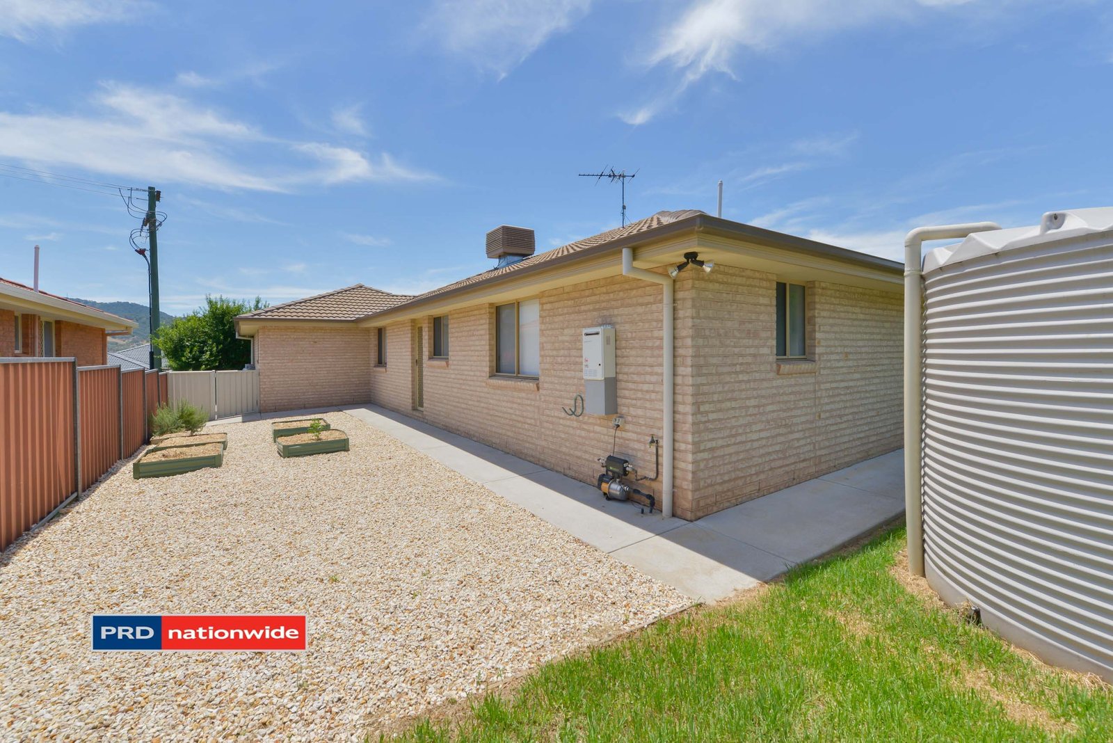 3 Warrah Drive TAMWORTH 23