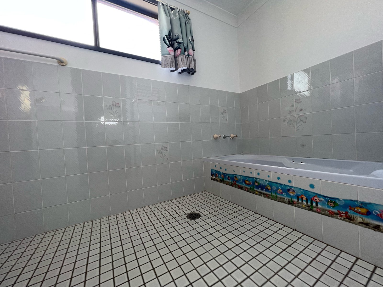 3 Warwick Road TAMWORTH 7