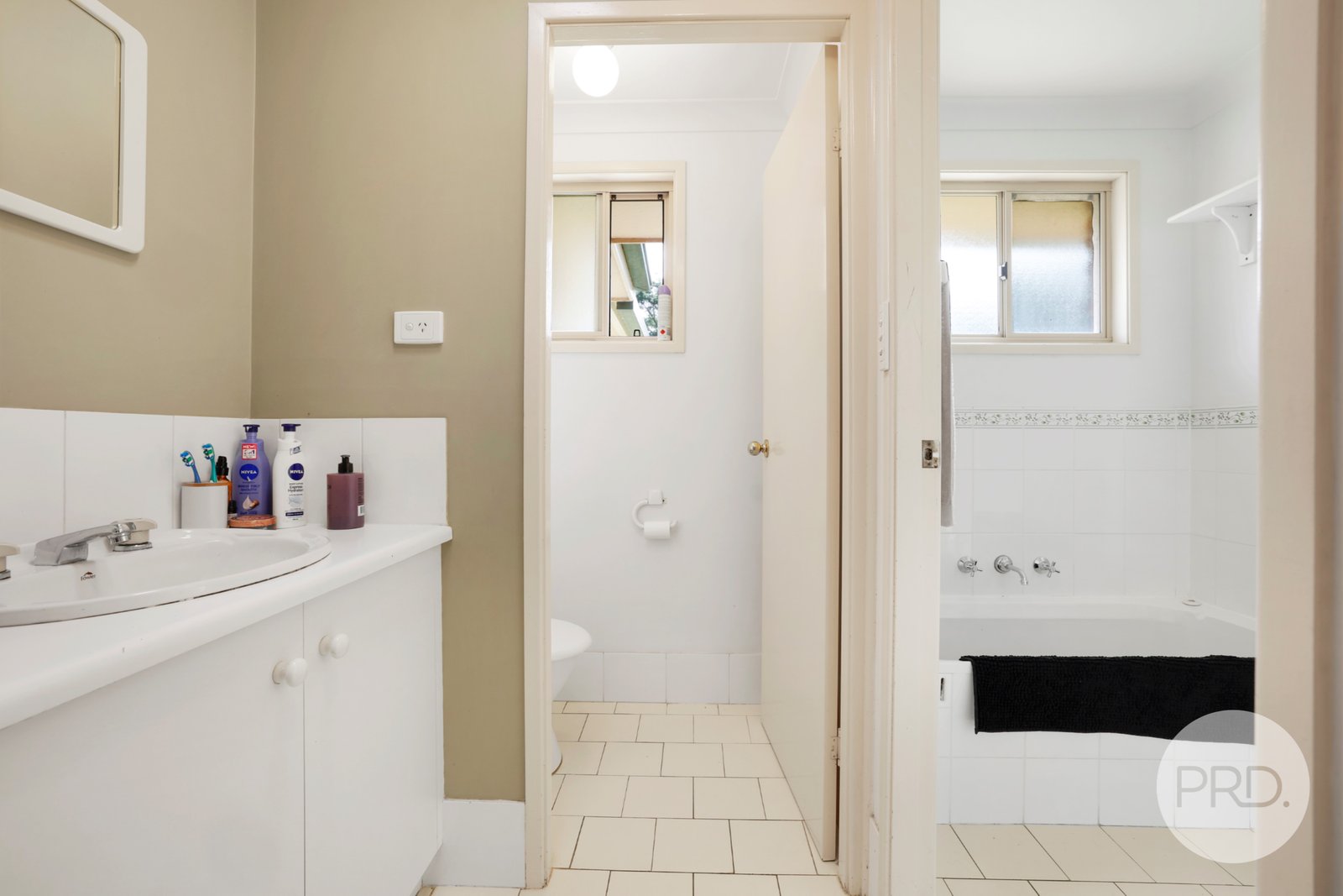 3 Wayamba Close TAMWORTH 9