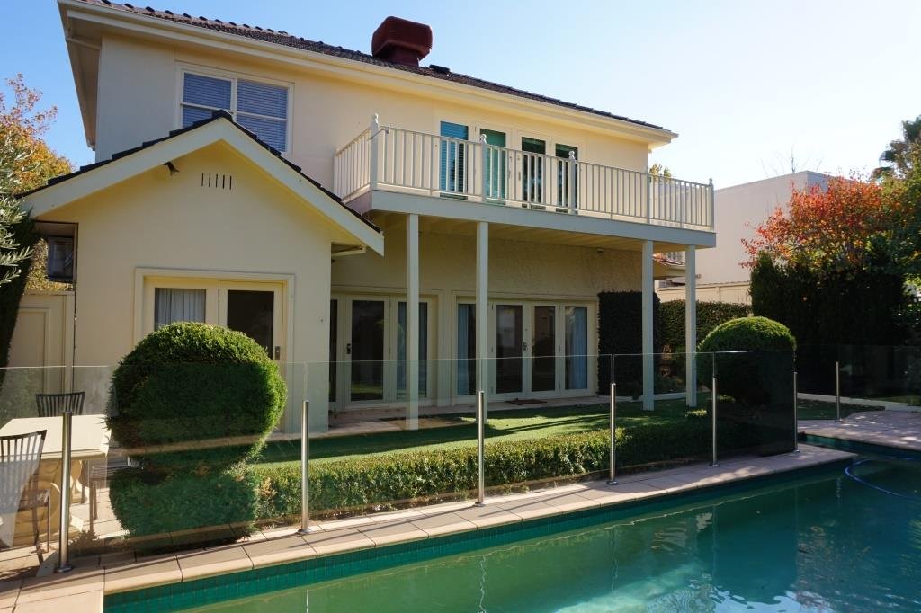 Gallery: 3 Weatherly Grove