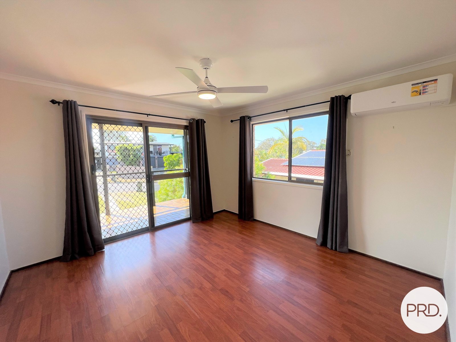 3 Wedge Street TANNUM SANDS 10