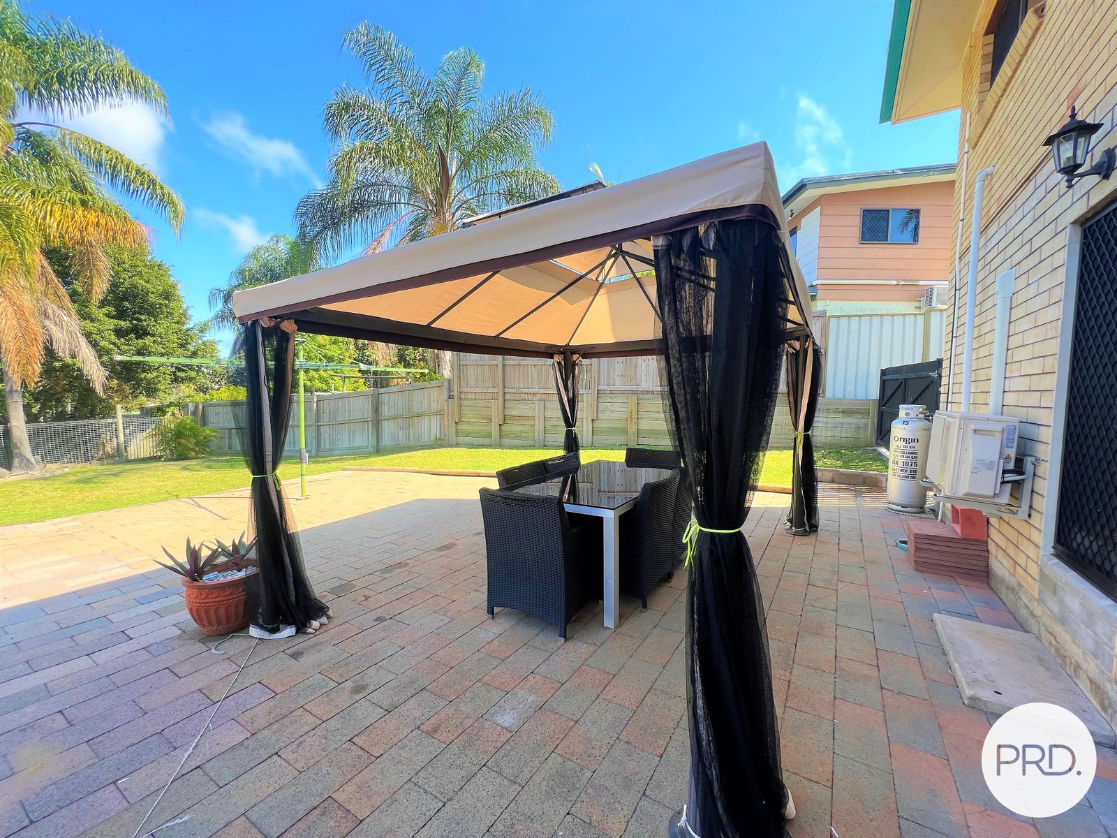 3 Wedge Street TANNUM SANDS 16