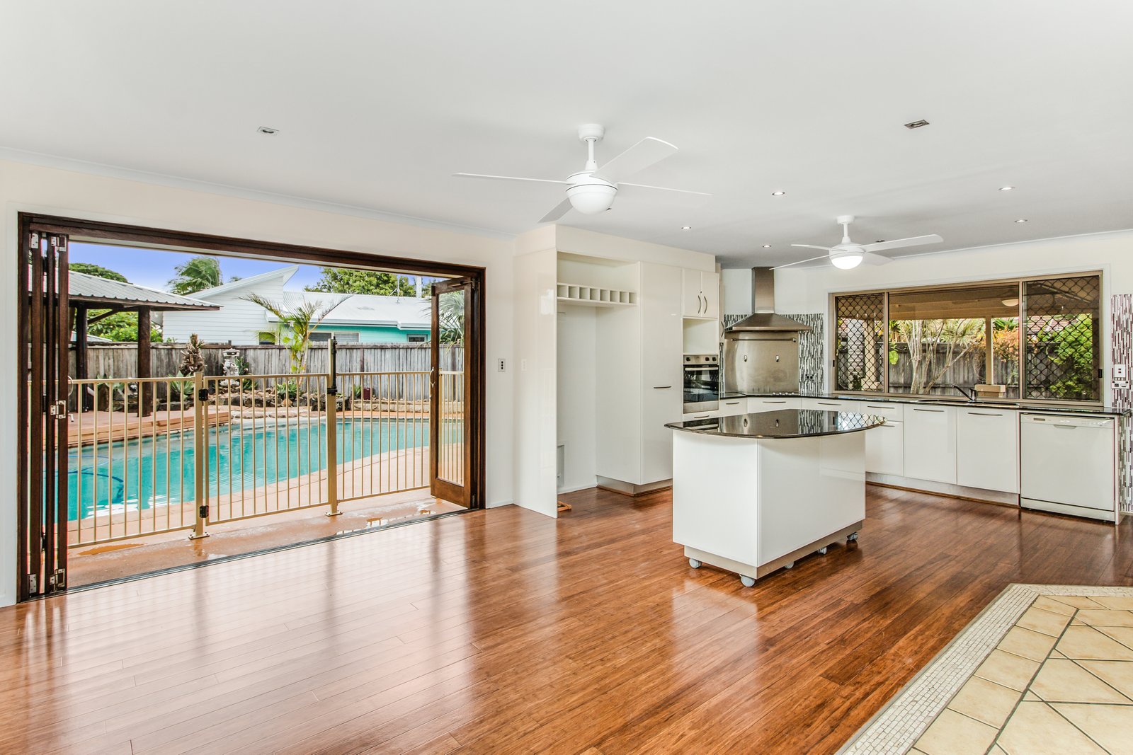 3 Westminster Court POTTSVILLE 2