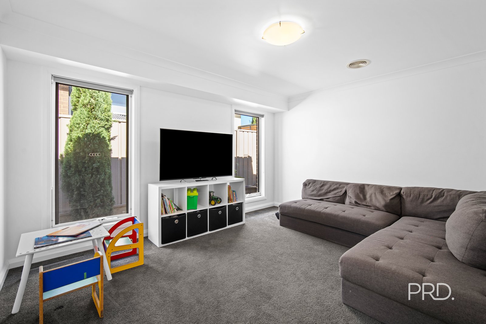 3 Whitten Avenue BOOROOMA 8