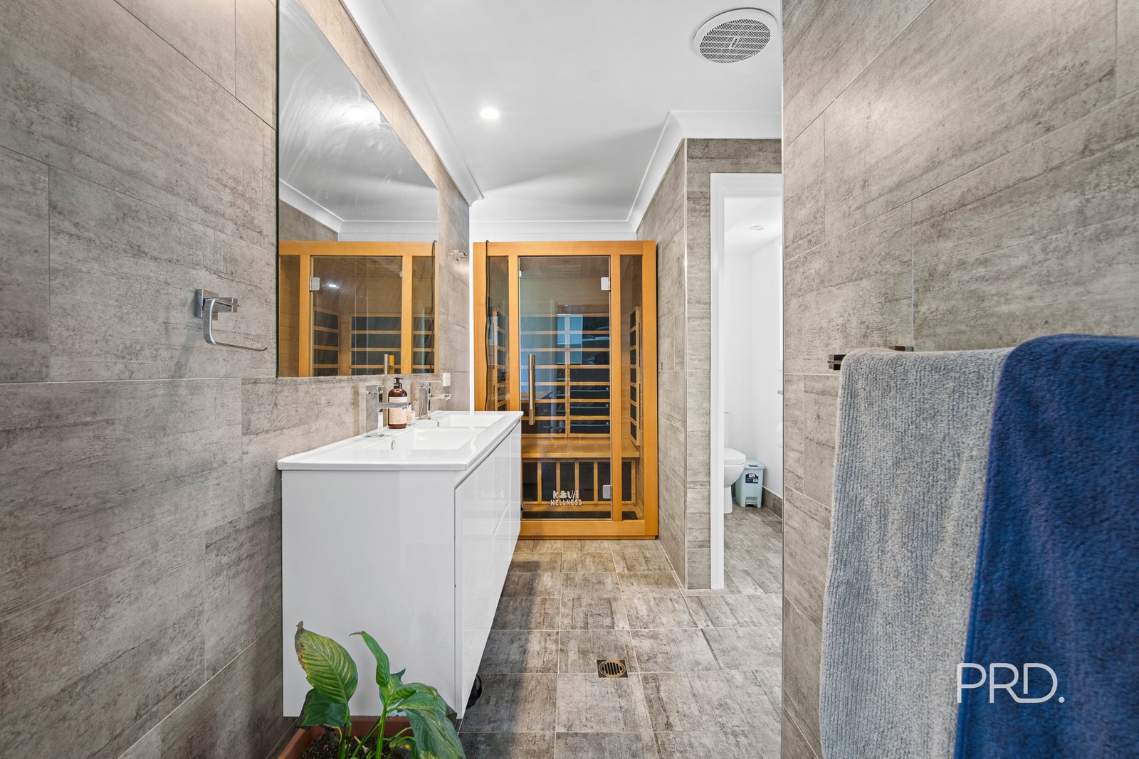 3 Whitten Avenue BOOROOMA 15