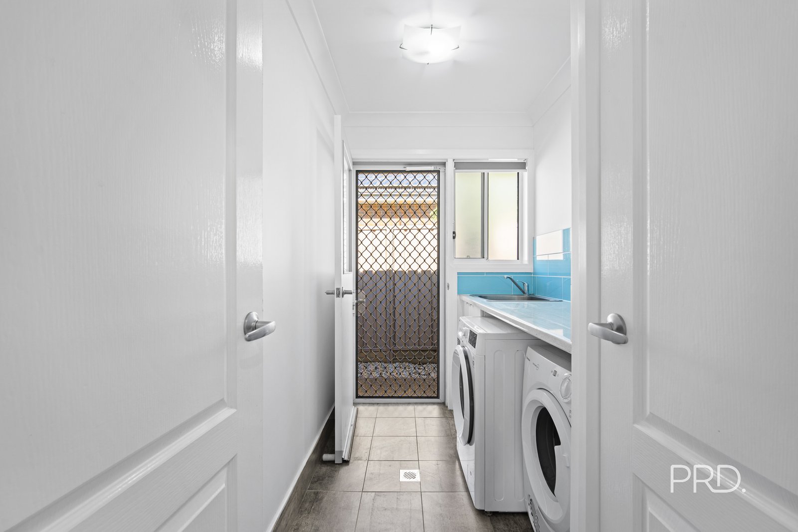 3 Whitten Avenue BOOROOMA 18