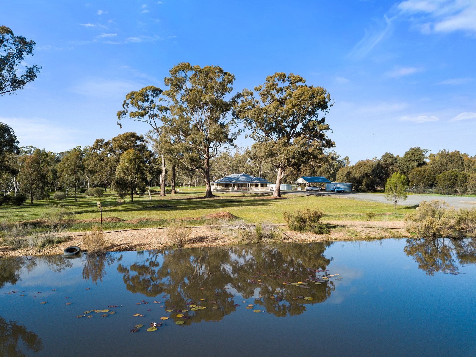 3 Whyte Lane SHELBOURNE 1