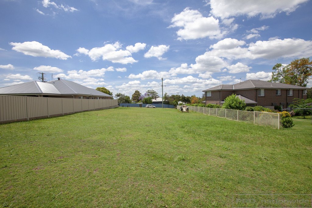 3 Windermere Road LOCHINVAR 4