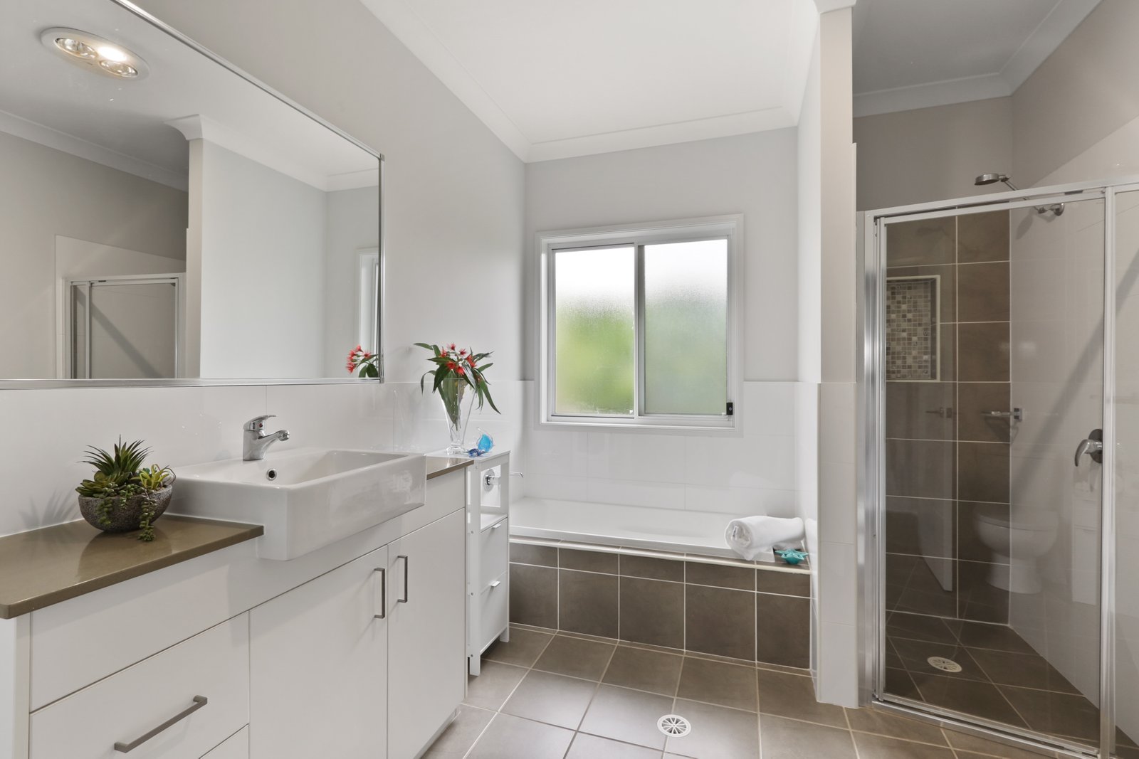 3 Wingello Crescent TULLIMBAR 7