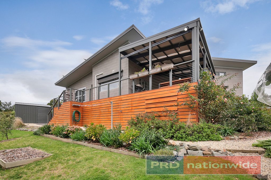 3 Winter Street BUNINYONG 14