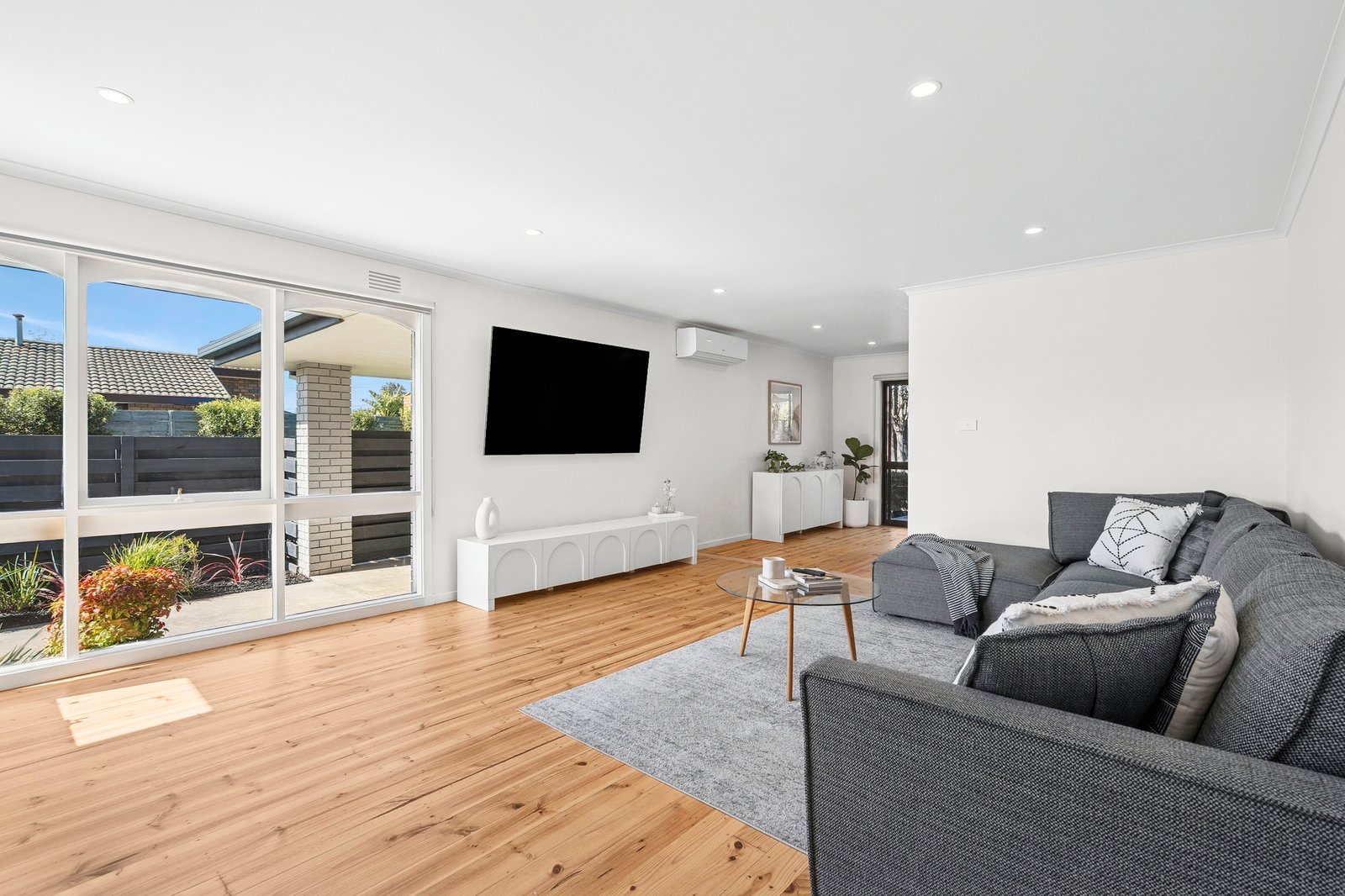Gallery: 3 Woodfern Court