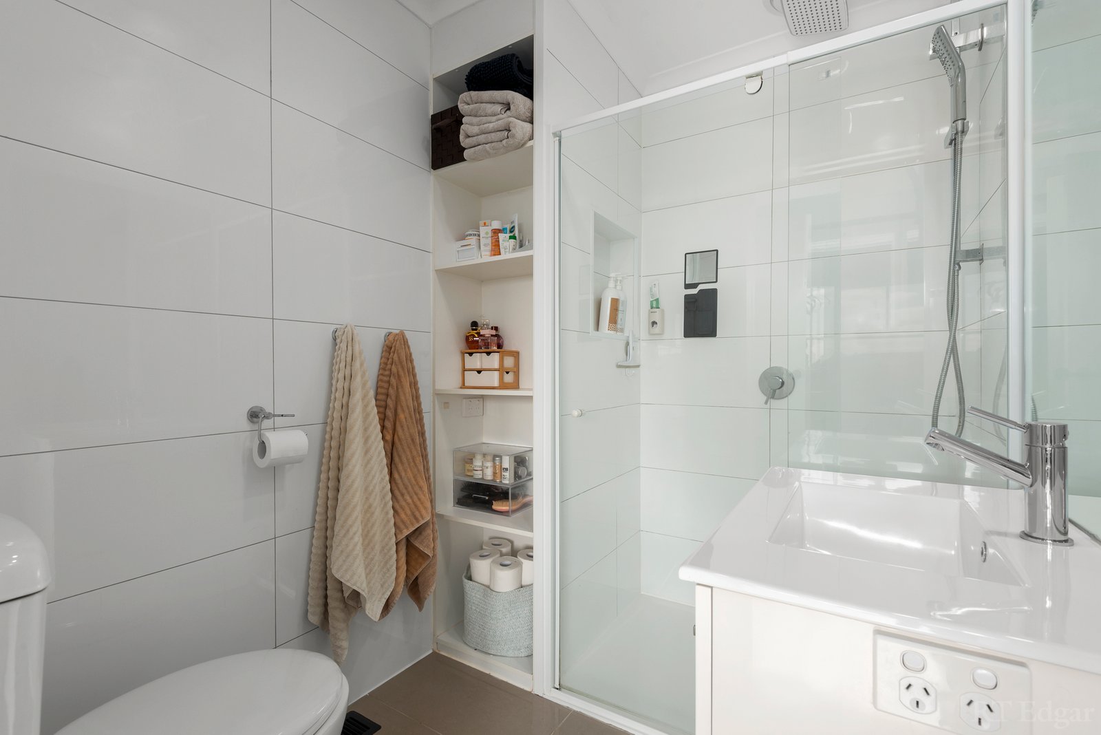 Real Estate and Property in 3 Woodleigh Close, Leopold, VIC