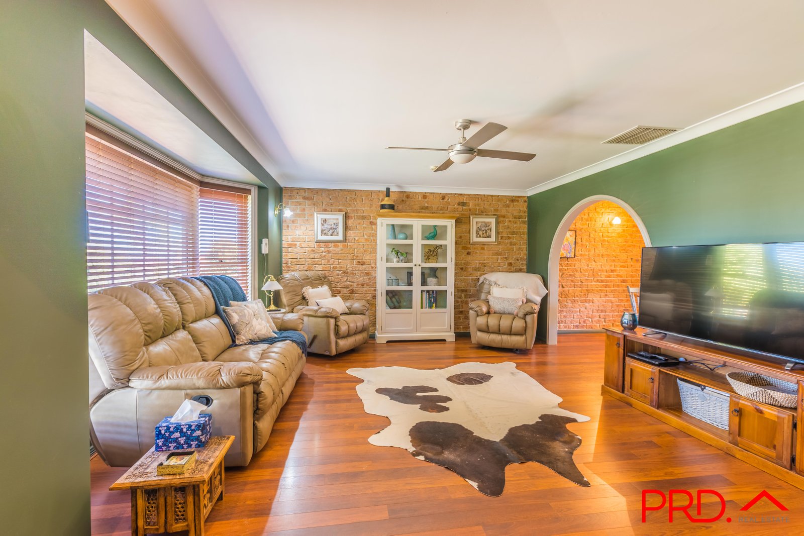 3 Yaraan Place TAMWORTH 3