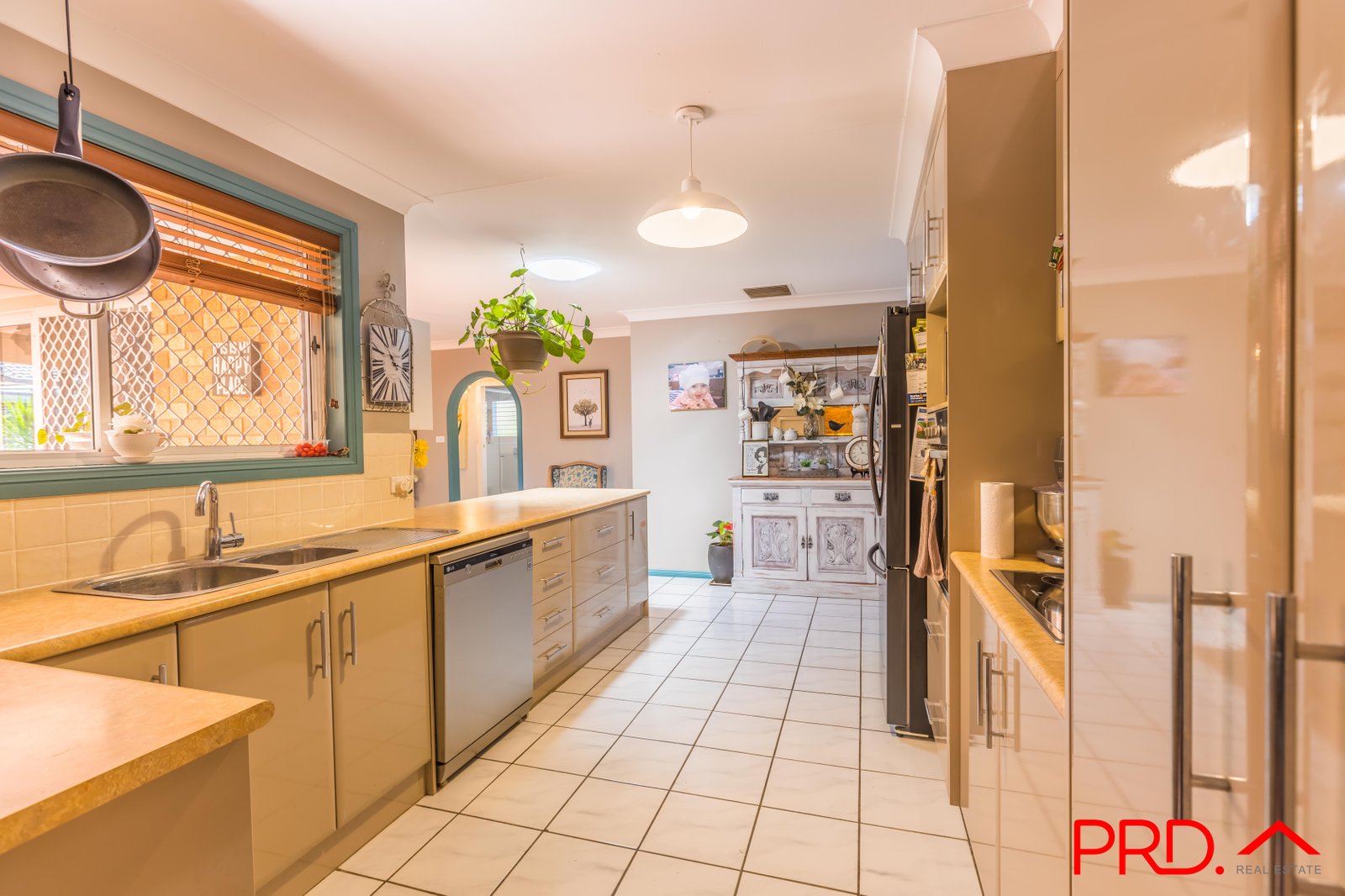 3 Yaraan Place TAMWORTH 5