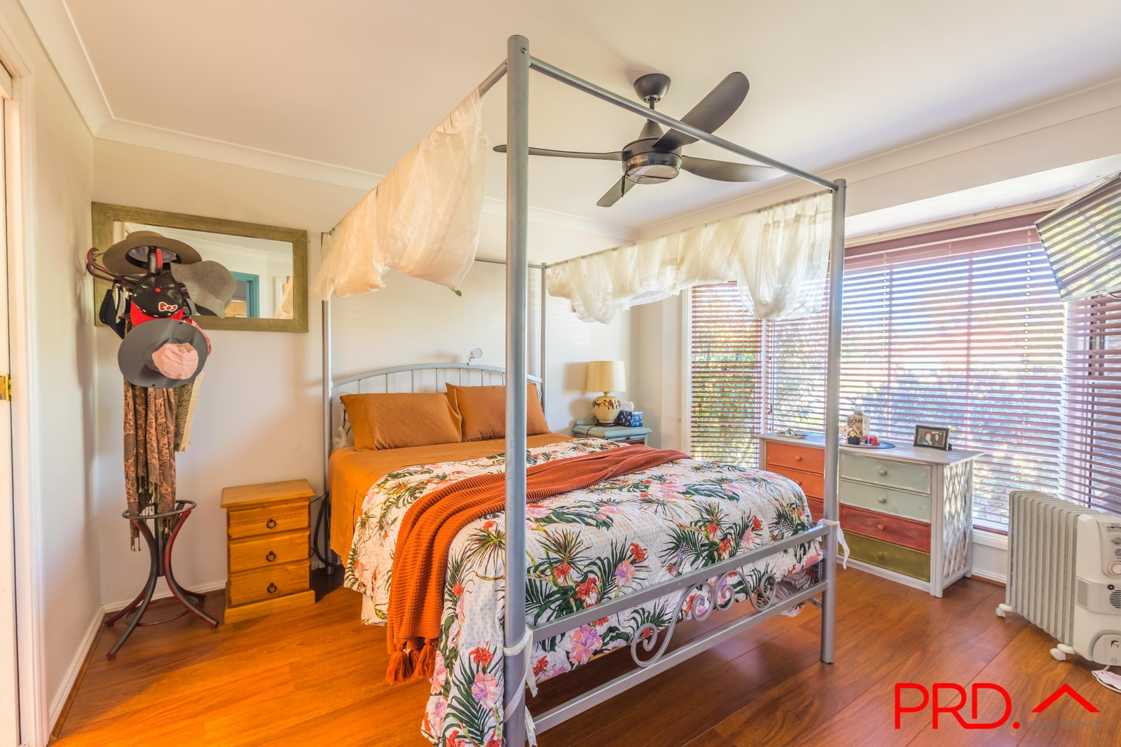3 Yaraan Place TAMWORTH 9