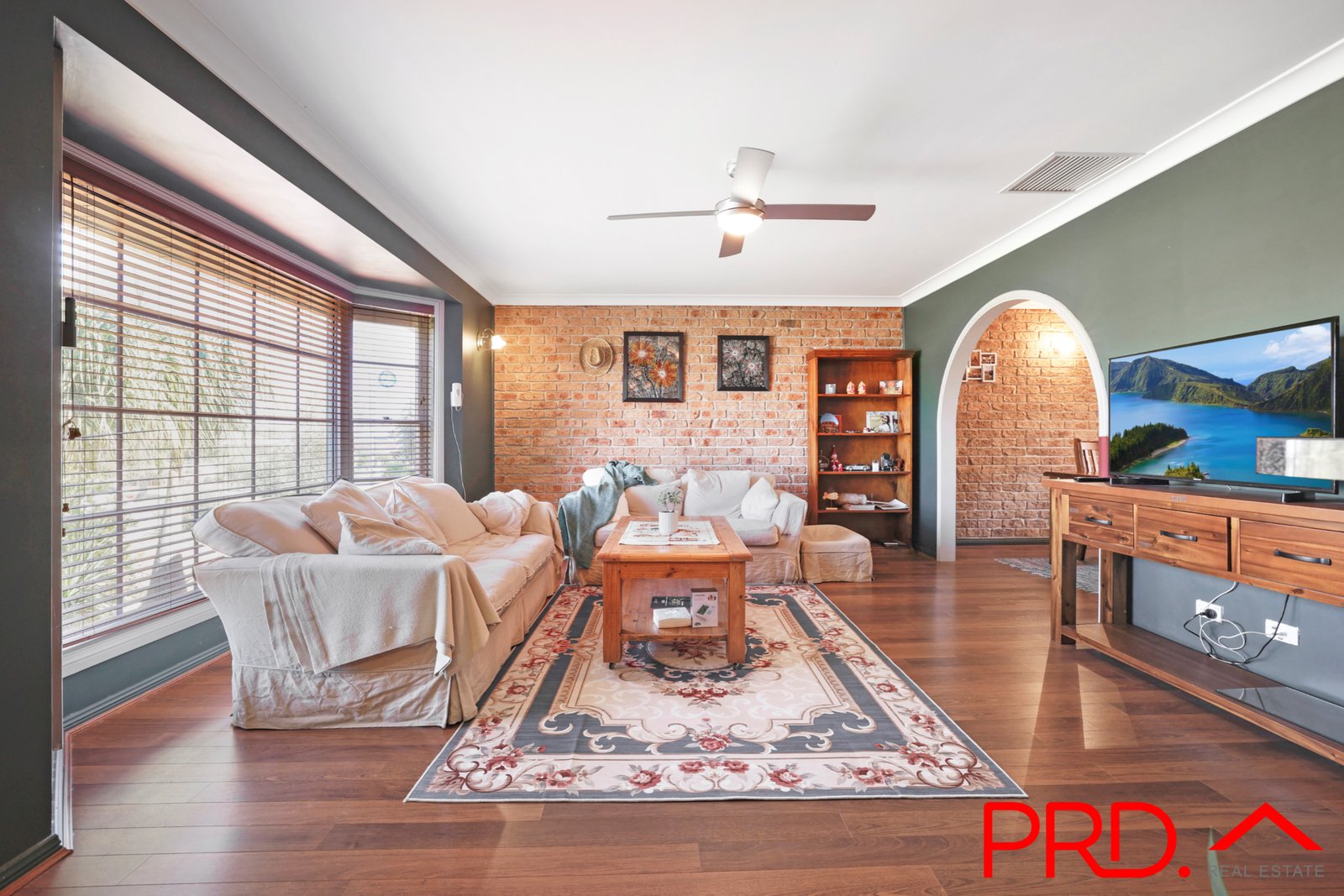 3 Yaraan Place TAMWORTH 6