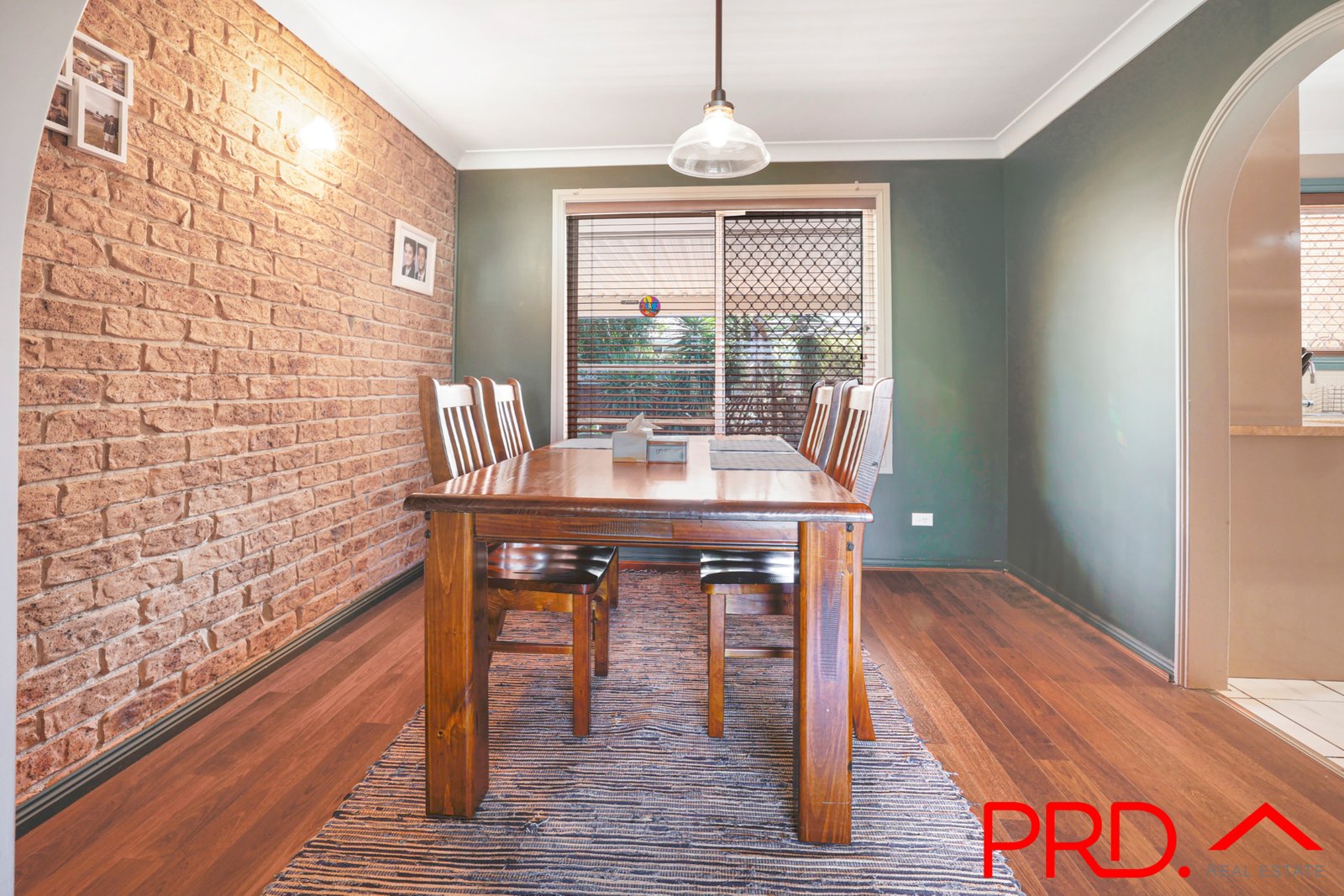 3 Yaraan Place TAMWORTH 8