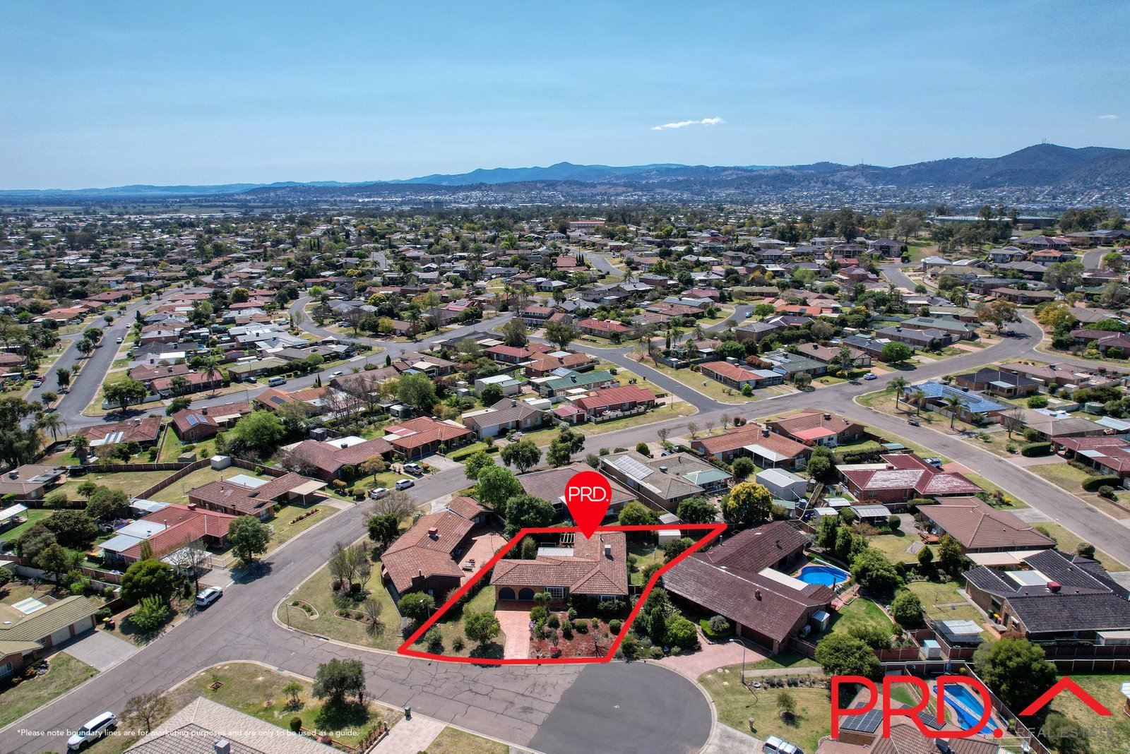 3 Yaraan Place TAMWORTH 28