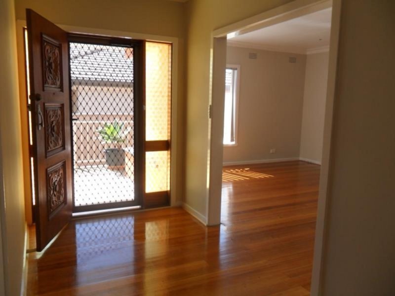 Gallery: 3 Yaralla Crescent