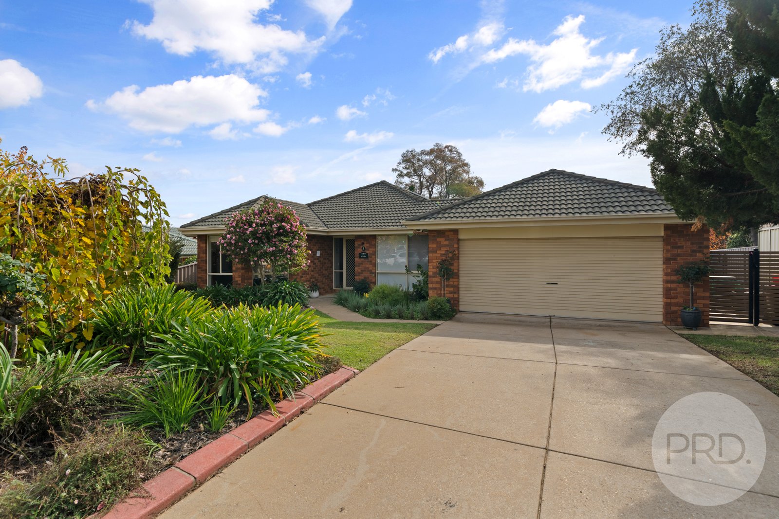 3 Yarrawah Crescent BOURKELANDS 3