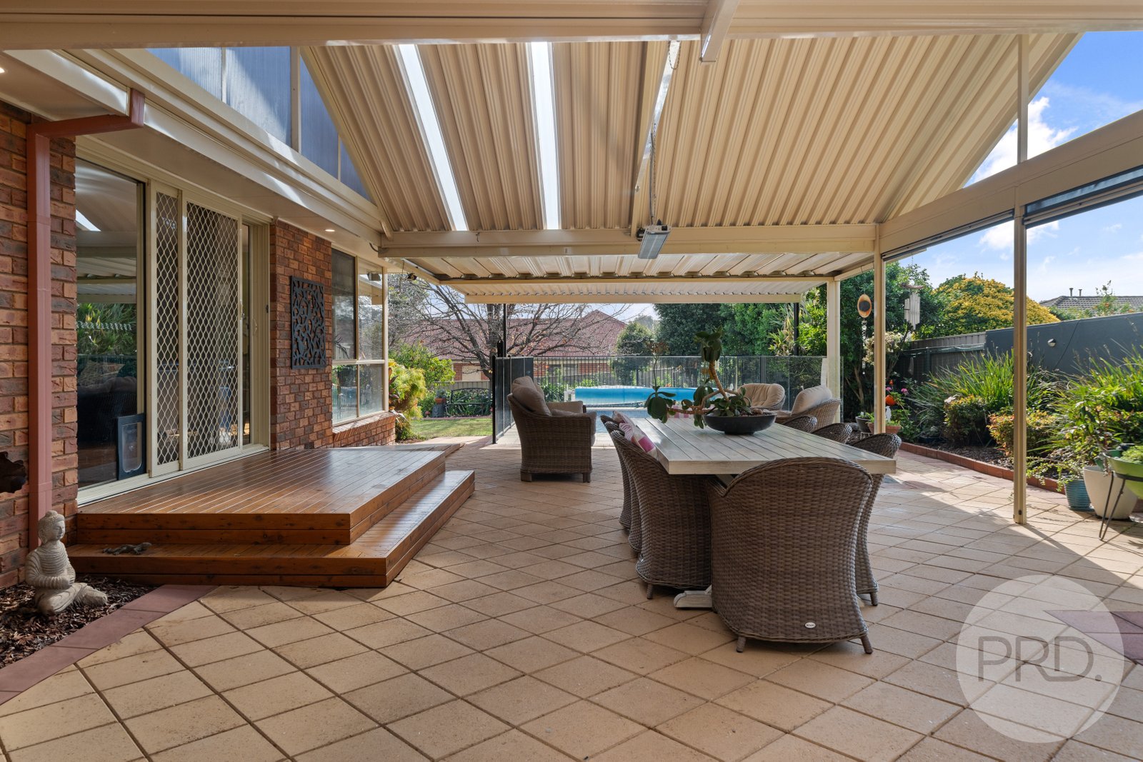 3 Yarrawah Crescent BOURKELANDS 18