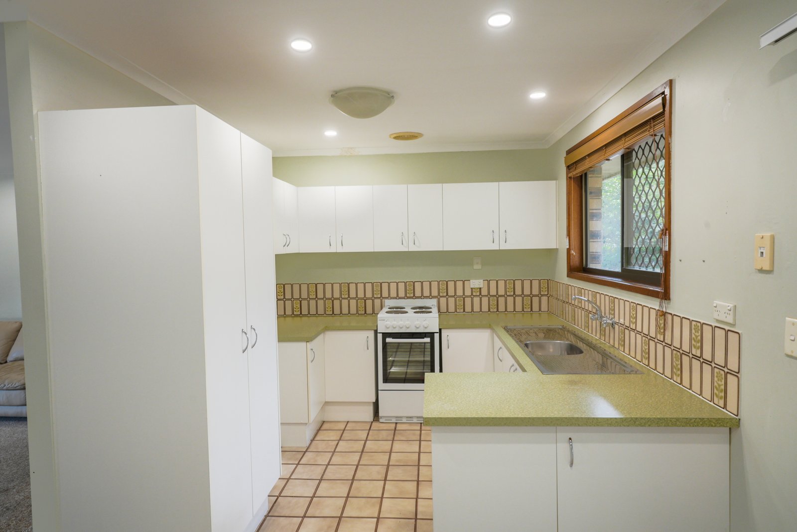 3 Yelta Place ASHMORE 8