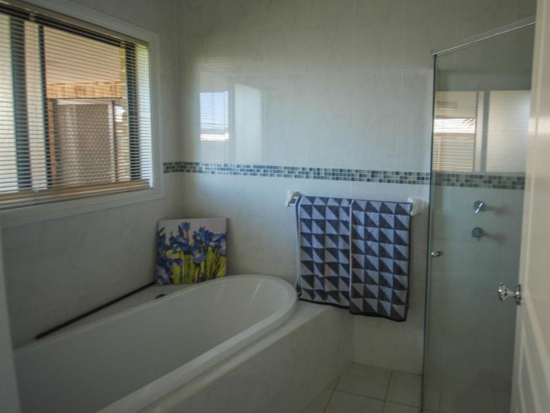 3 Yoogali Street GLENFIELD PARK 7