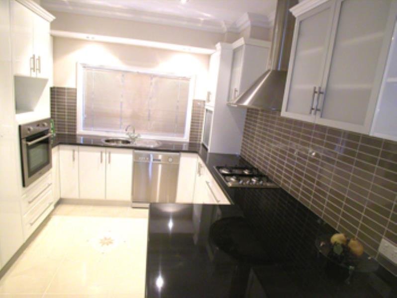 3 Yoogali Street GLENFIELD PARK 2