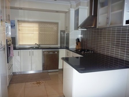 3 Yoogali Street GLENFIELD PARK 4