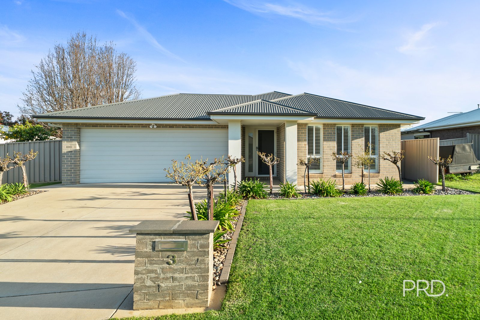 3 Yulong Street GLENFIELD PARK 1