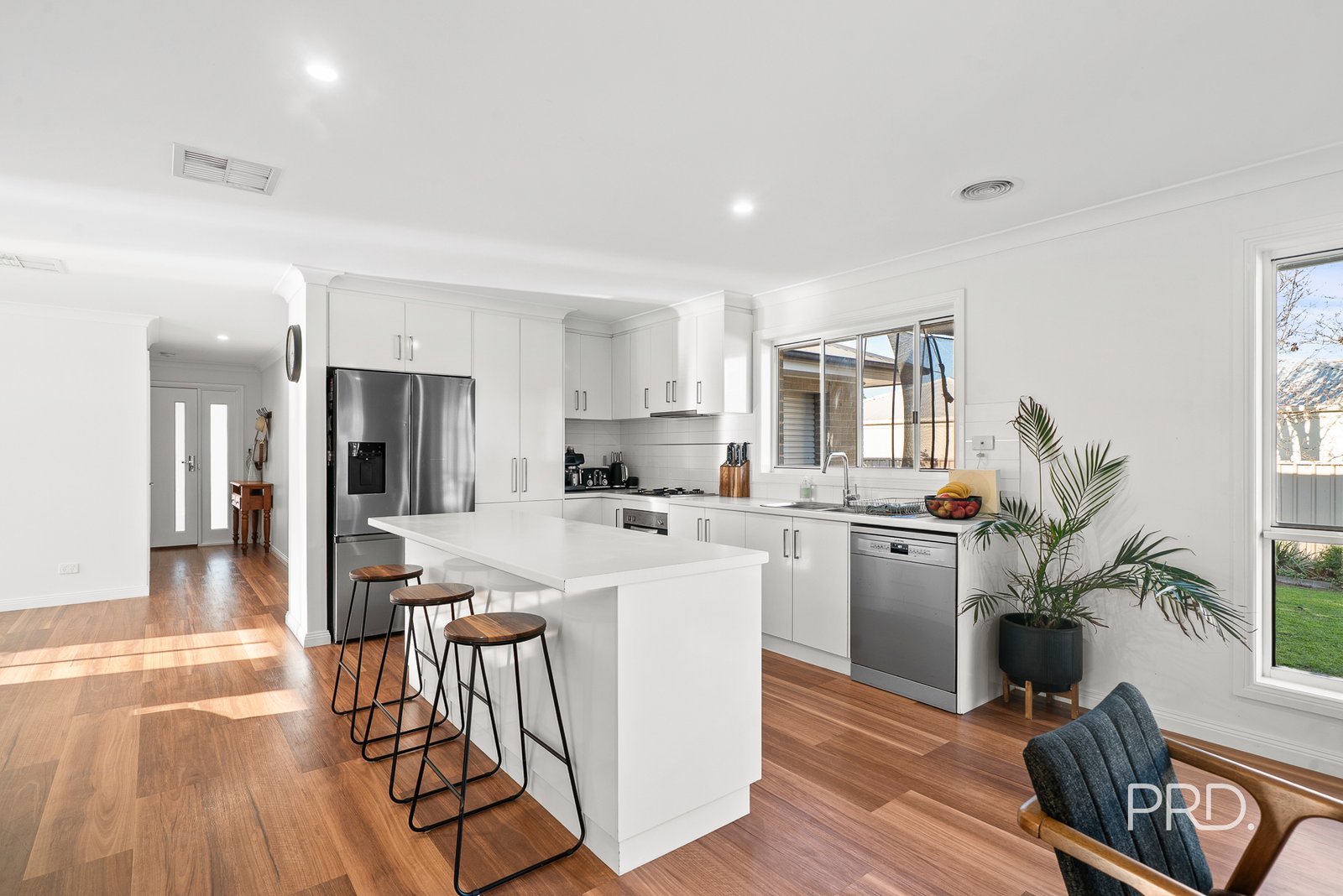 3 Yulong Street GLENFIELD PARK 3